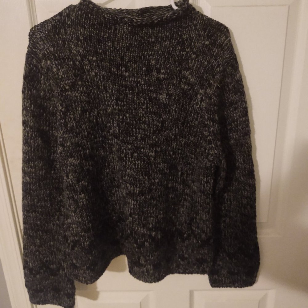 Women's dark gray/black sweater Size Medium